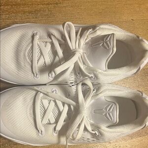 Nike Kobe 9 elite 5.5Y-Women size 7. Worn once